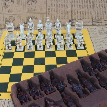 Антикварные Шахматы Большие Шахматные Фигуры Кожаные Шахматные фигуры из смолы Шахматная доска, похожие на шахматные фигуры Персонажи Для воспитания детей Развлечения